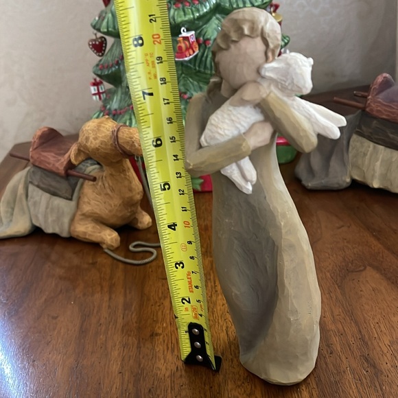 Vintage 2002 Willow tree  Figurine of Woman Holding Lamb” peace on earth - Picture 8 of 8